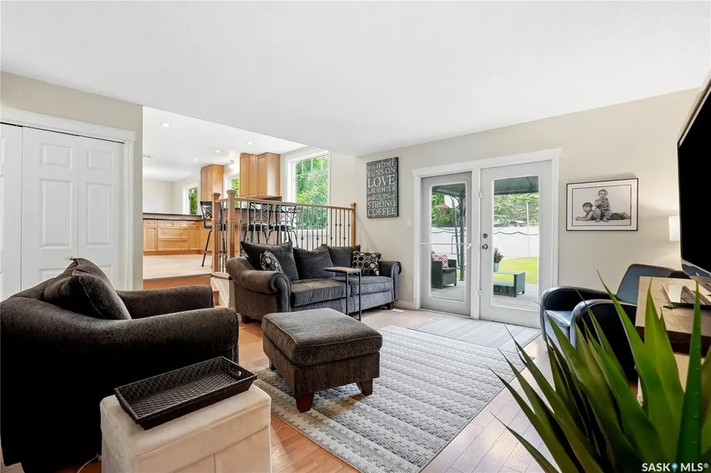 21 Neilson Crescent Saskatoon SK S7H 3N4