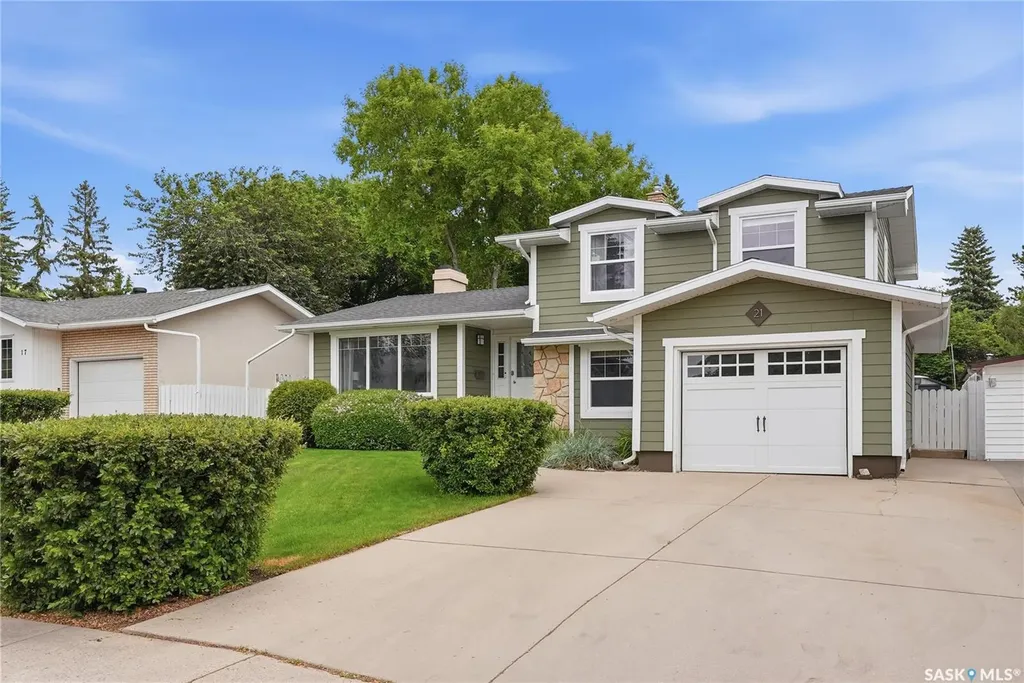 21 Neilson Crescent Saskatoon SK S7H 3N4