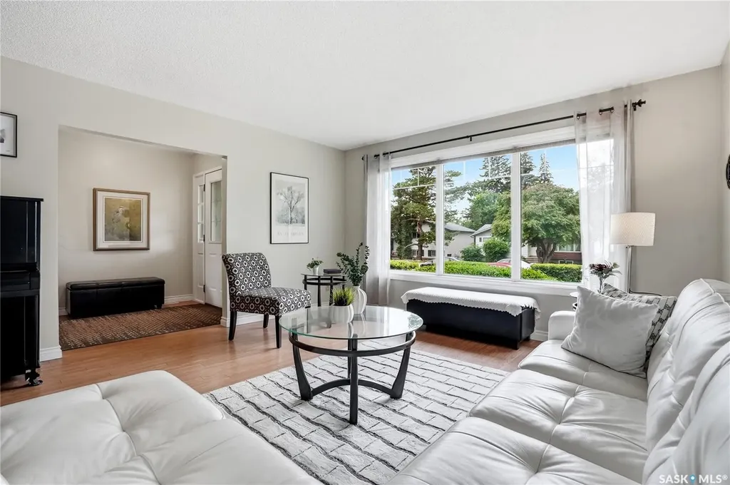 21 Neilson Crescent Saskatoon SK S7H 3N4