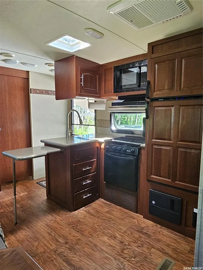 402 Aspen Street Lake Lenore Rm No. 399 SK S0K 2J0