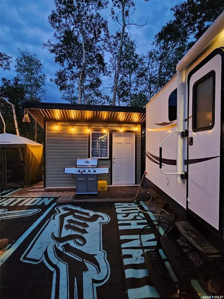 402 Aspen Street Lake Lenore Rm No. 399 SK S0K 2J0