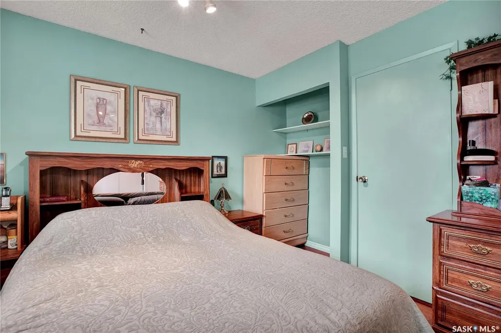 84 Rita Crescent Saskatoon SK S7N 2L5