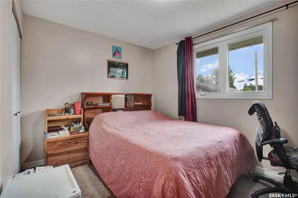 84 Rita Crescent Saskatoon SK S7N 2L5