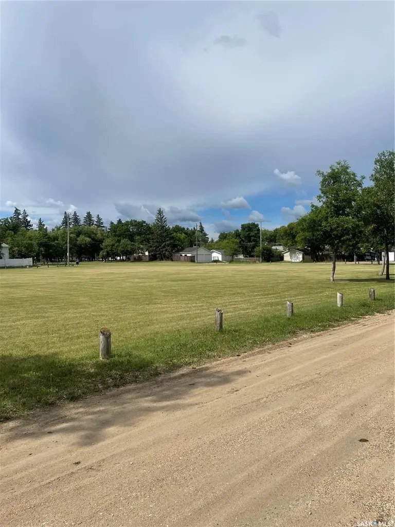 84 Rita Crescent Saskatoon SK S7N 2L5