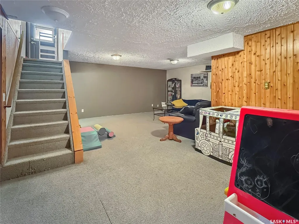 1801 Centennial Crescent North Battleford SK S9A 3J2