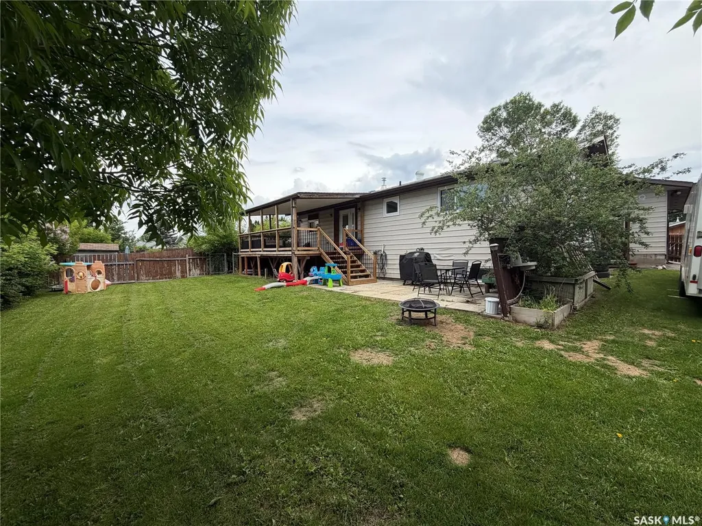 1801 Centennial Crescent North Battleford SK S9A 3J2