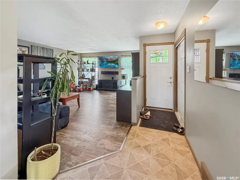 1801 Centennial Crescent North Battleford SK S9A 3J2