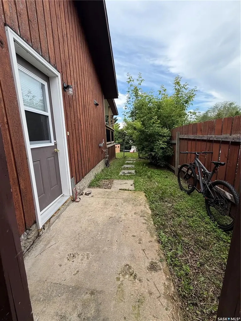 1801 Centennial Crescent North Battleford SK S9A 3J2