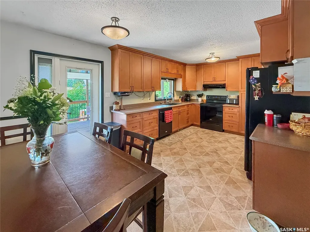 1801 Centennial Crescent North Battleford SK S9A 3J2