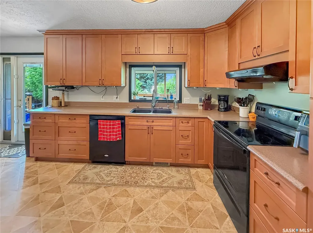 1801 Centennial Crescent North Battleford SK S9A 3J2