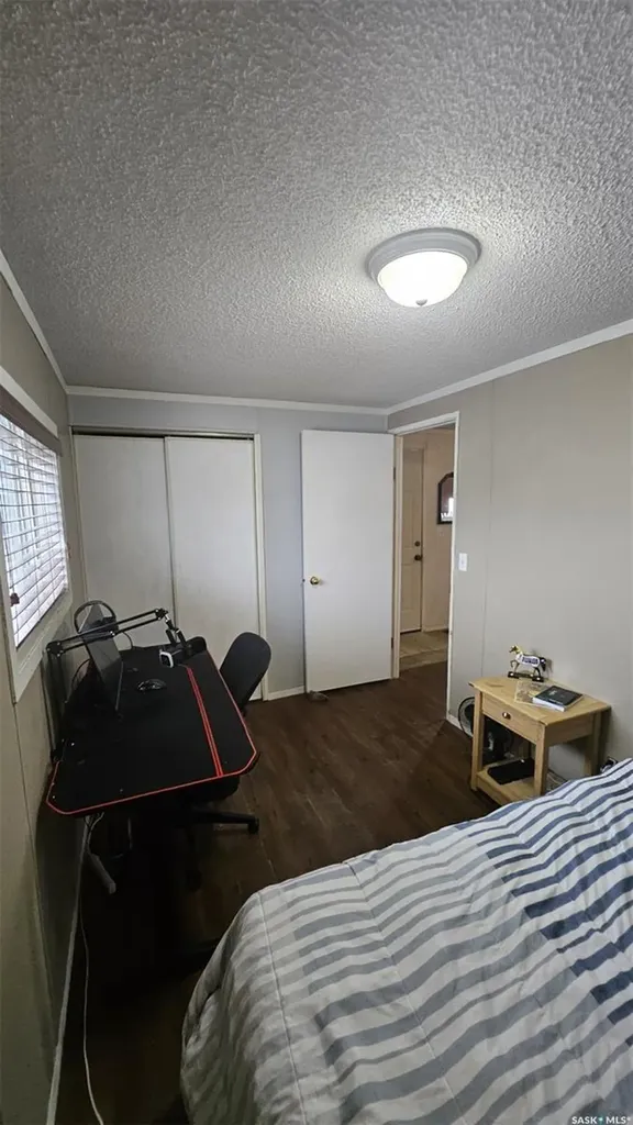 106 1st Avenue SW Weyburn SK S4H 2J1