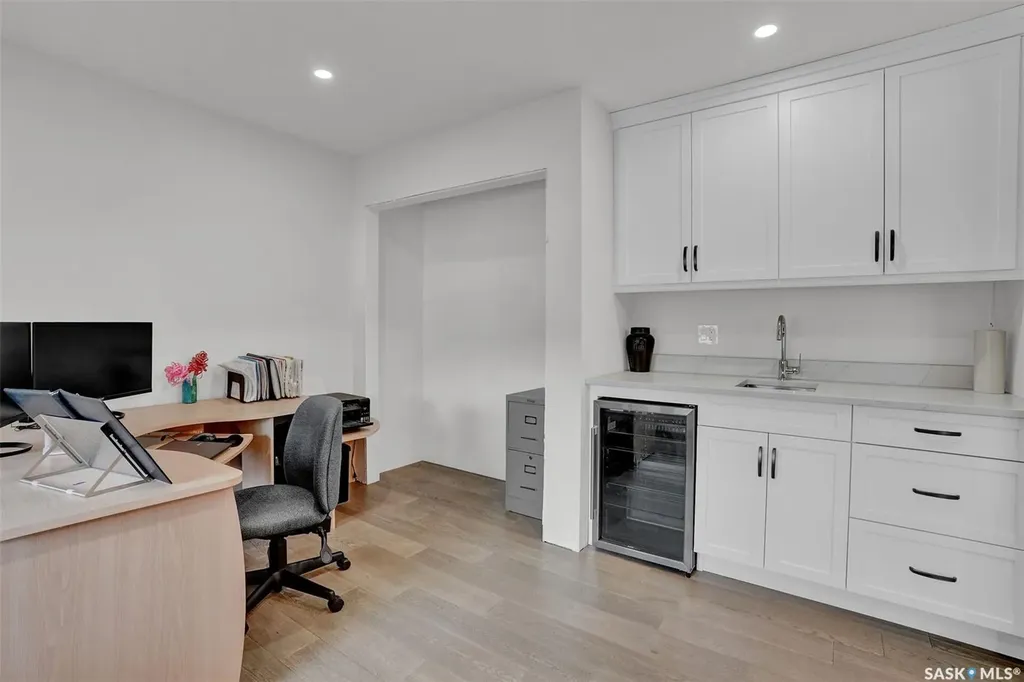 67 Cowburn Crescent Regina SK S4S 5R8