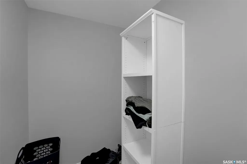 67 Cowburn Crescent Regina SK S4S 5R8