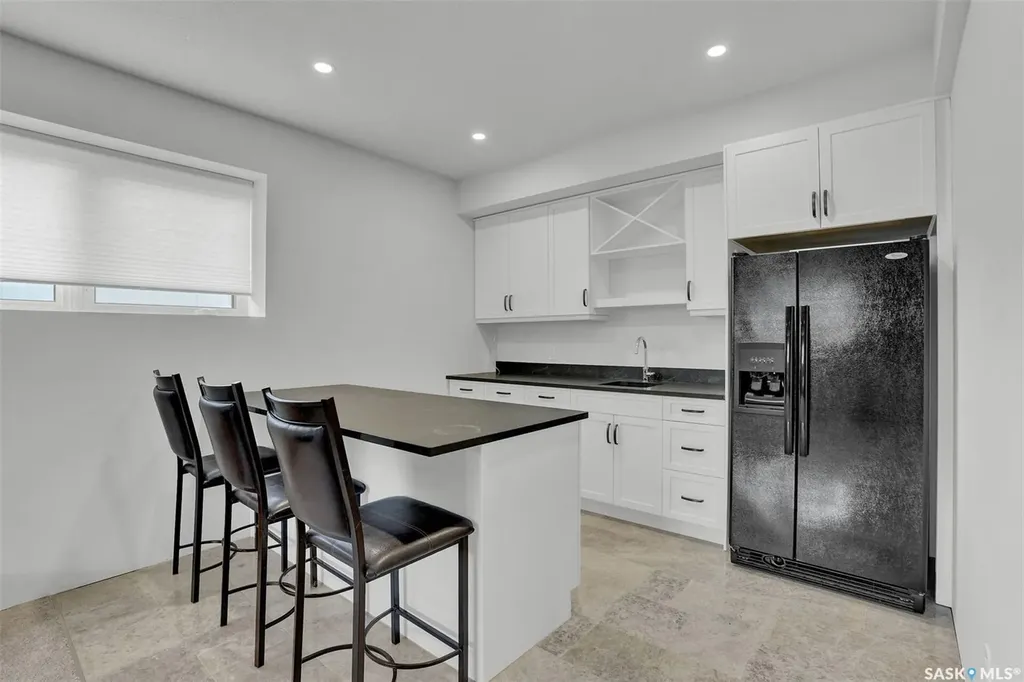 67 Cowburn Crescent Regina SK S4S 5R8