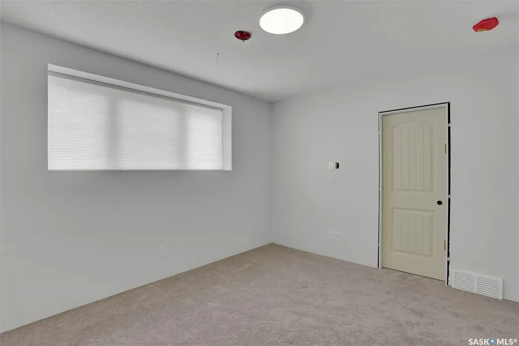 67 Cowburn Crescent Regina SK S4S 5R8