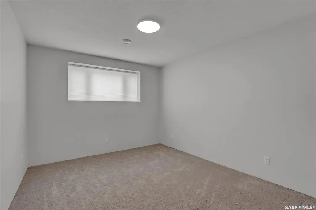 67 Cowburn Crescent Regina SK S4S 5R8