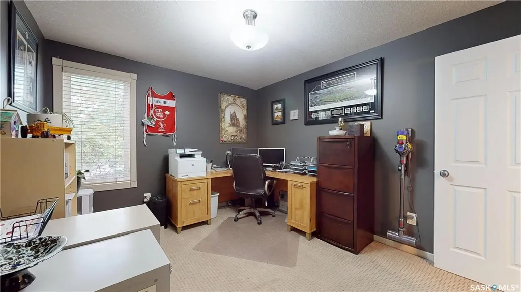 1347 Hleck Place N Regina SK S4X 4R2