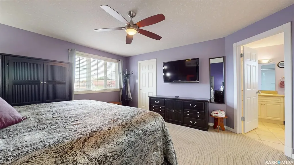 1347 Hleck Place N Regina SK S4X 4R2