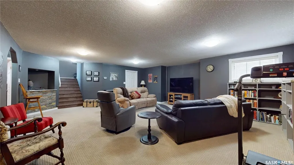 1347 Hleck Place N Regina SK S4X 4R2