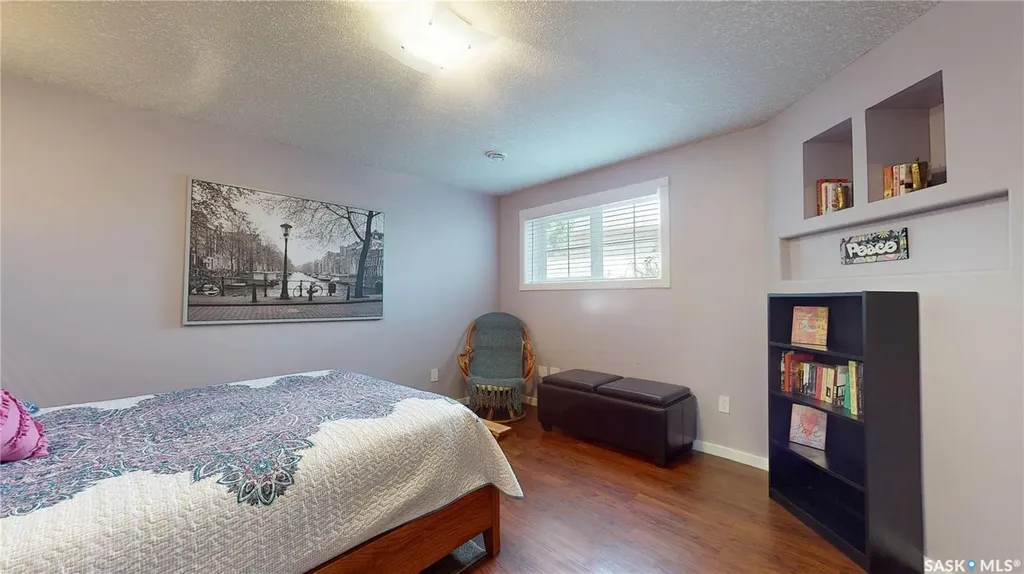 1347 Hleck Place N Regina SK S4X 4R2