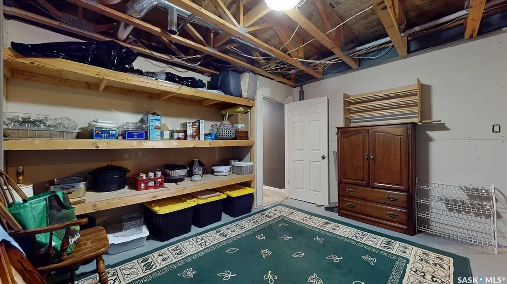 1347 Hleck Place N Regina SK S4X 4R2