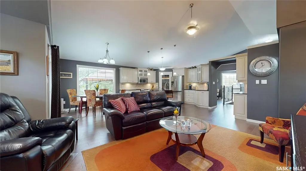 1347 Hleck Place N Regina SK S4X 4R2