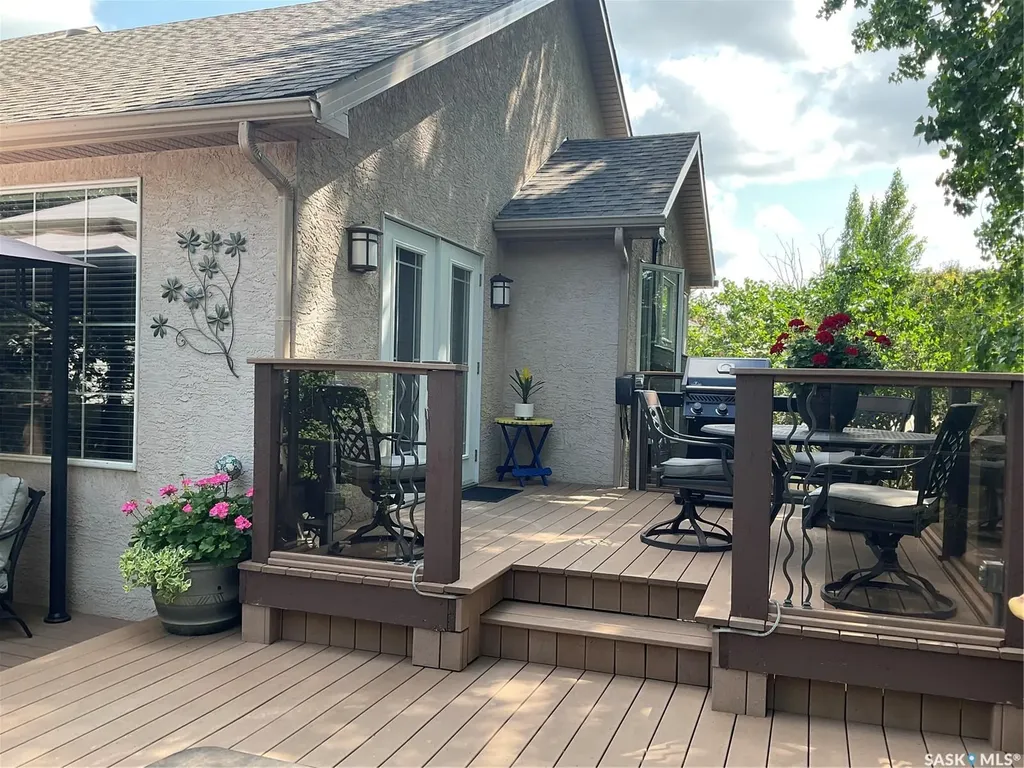 1347 Hleck Place N Regina SK S4X 4R2