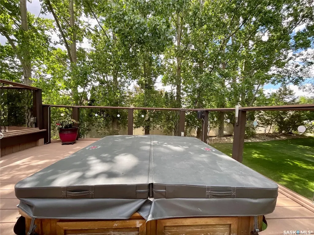 1347 Hleck Place N Regina SK S4X 4R2