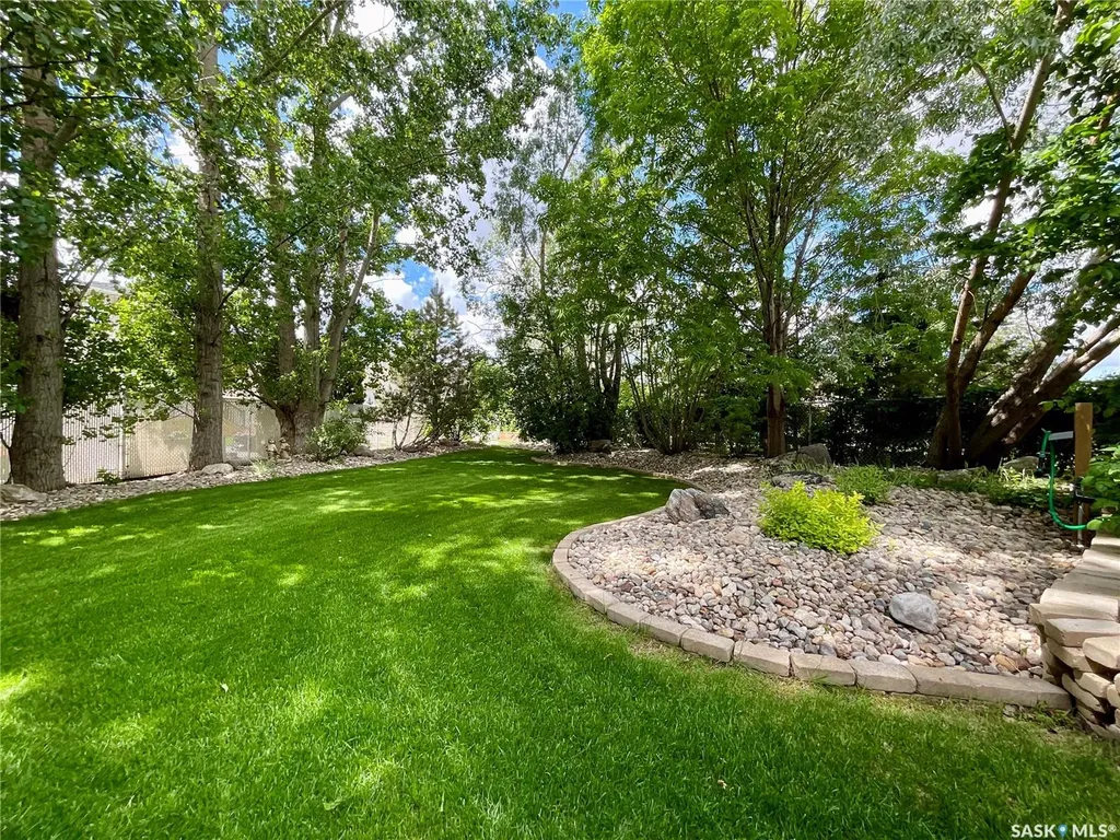 1347 Hleck Place N Regina SK S4X 4R2