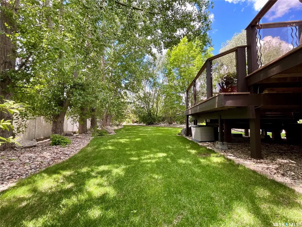 1347 Hleck Place N Regina SK S4X 4R2
