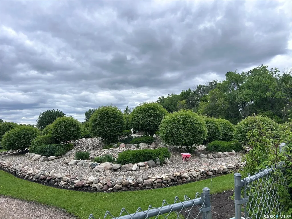 207 4th Street S Dalmeny SK S0K 1E0