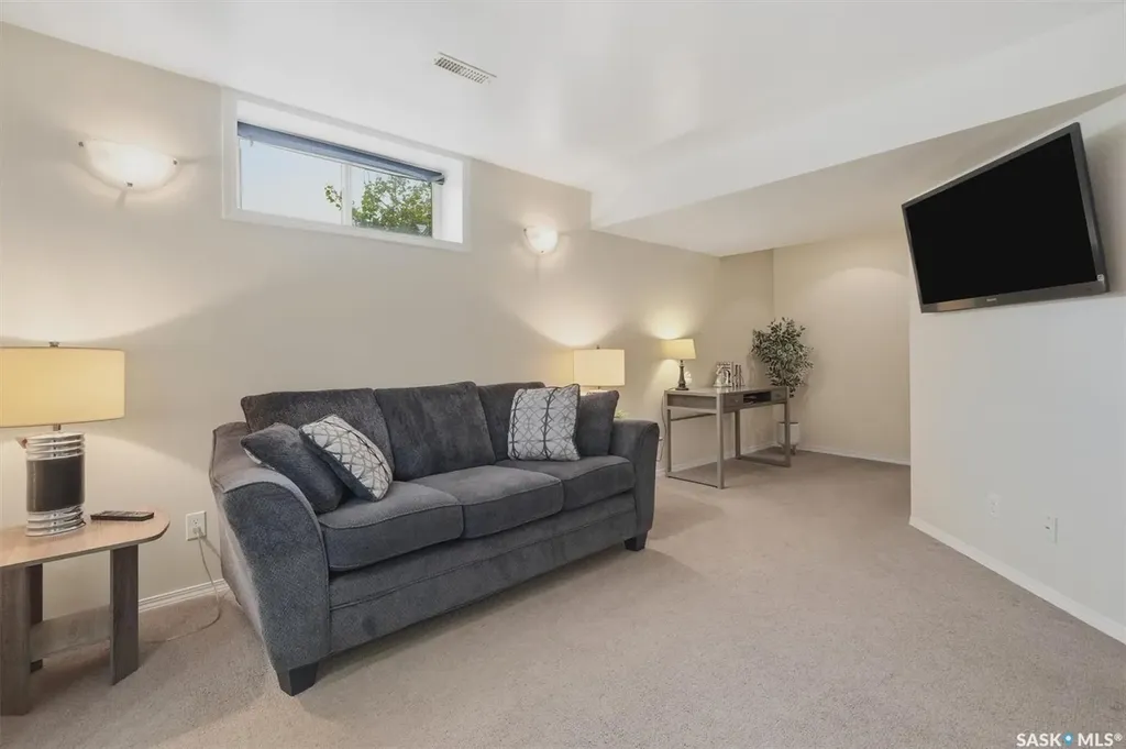 1358 Denham Crescent Saskatoon SK S7R 0B1