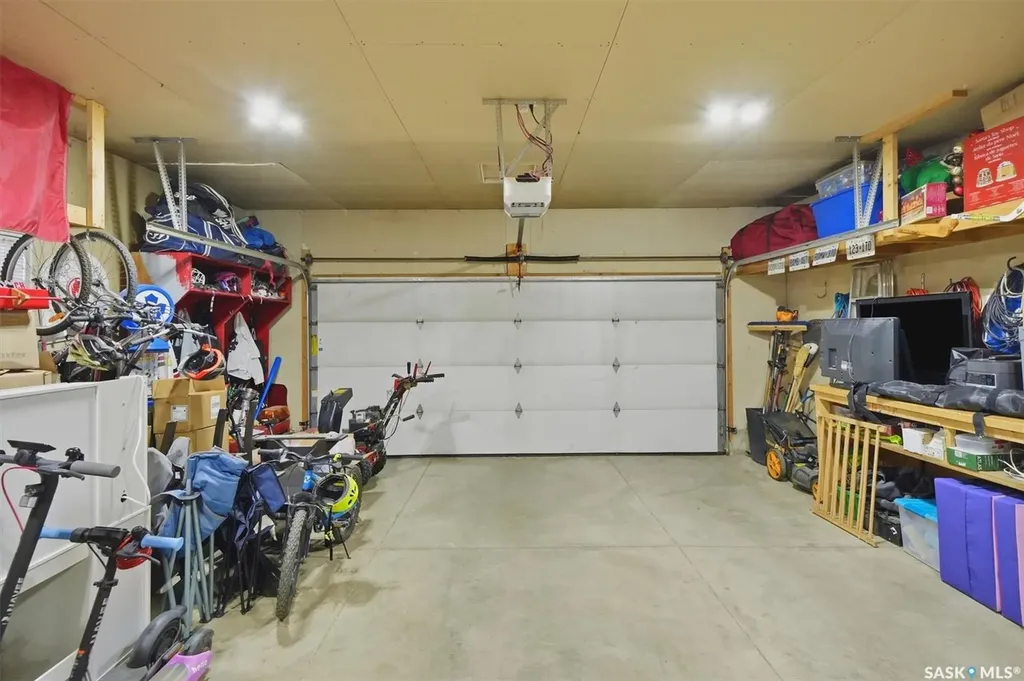 1358 Denham Crescent Saskatoon SK S7R 0B1