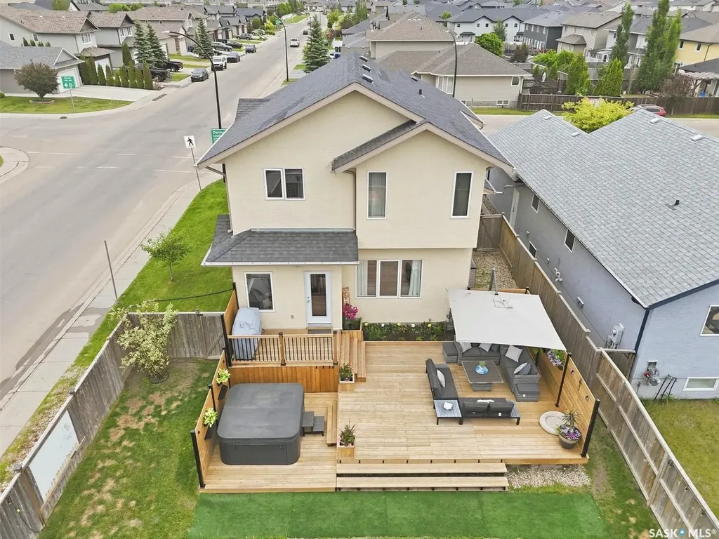 1358 Denham Crescent Saskatoon SK S7R 0B1