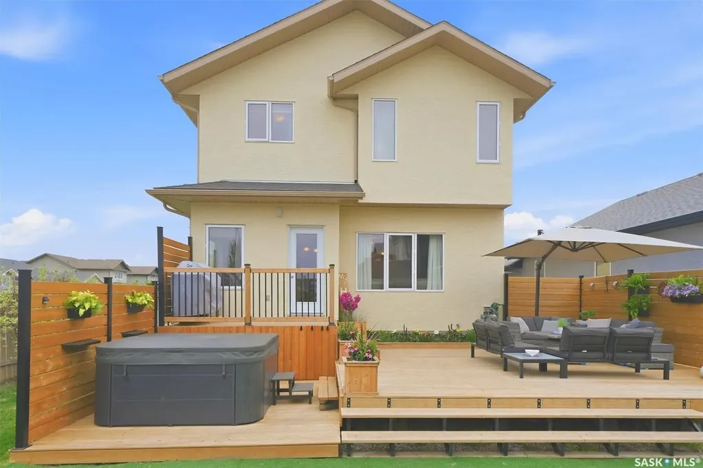 1358 Denham Crescent Saskatoon SK S7R 0B1