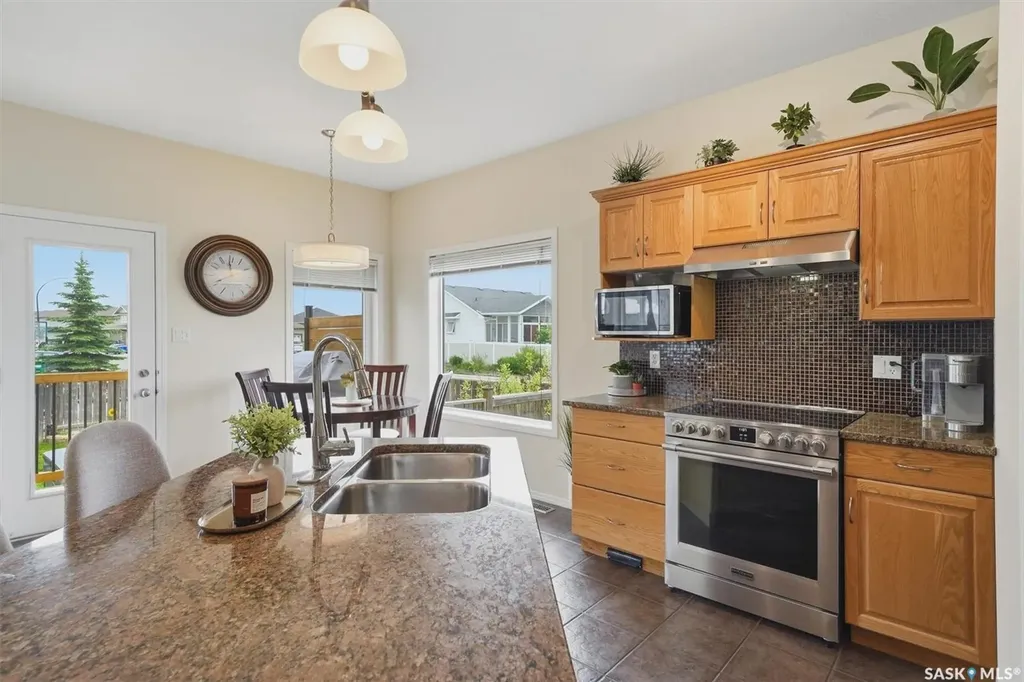 1358 Denham Crescent Saskatoon SK S7R 0B1