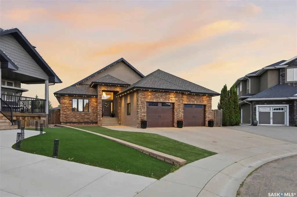 431 Paton Place Saskatoon SK S7W 0B8