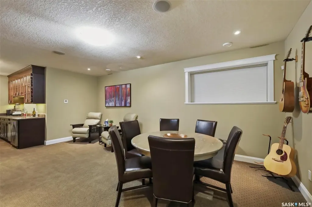 431 Paton Place Saskatoon SK S7W 0B8
