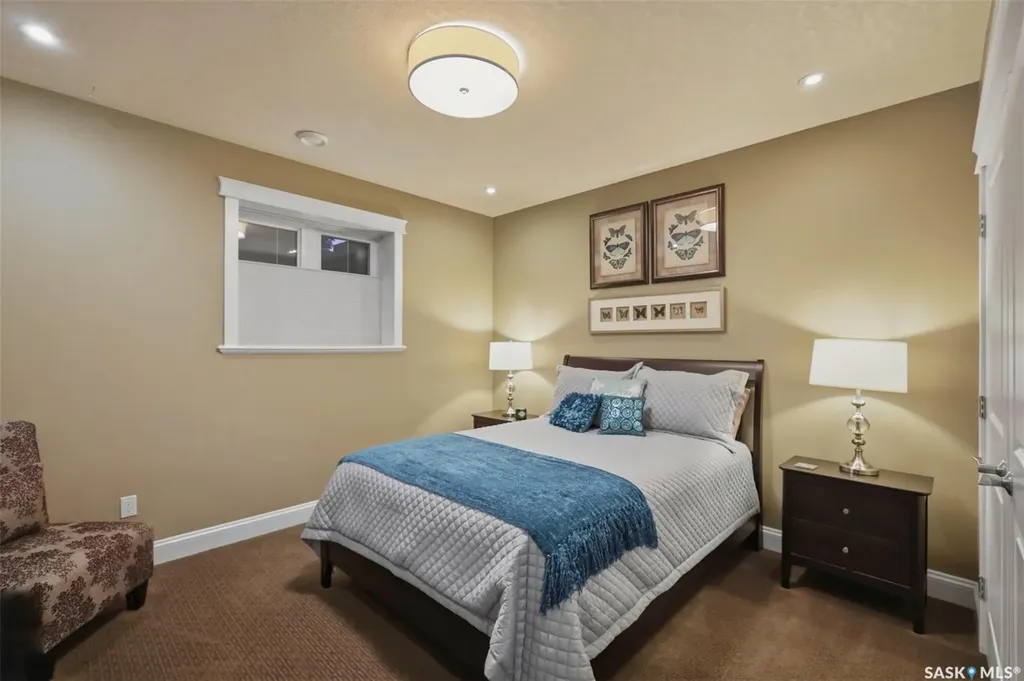 431 Paton Place Saskatoon SK S7W 0B8