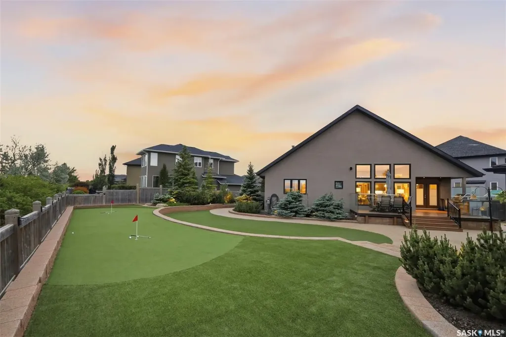 431 Paton Place Saskatoon SK S7W 0B8