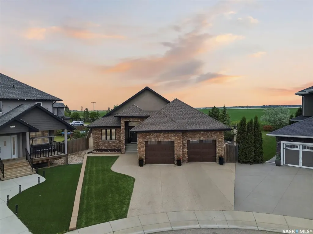 431 Paton Place Saskatoon SK S7W 0B8