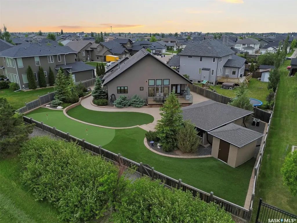 431 Paton Place Saskatoon SK S7W 0B8