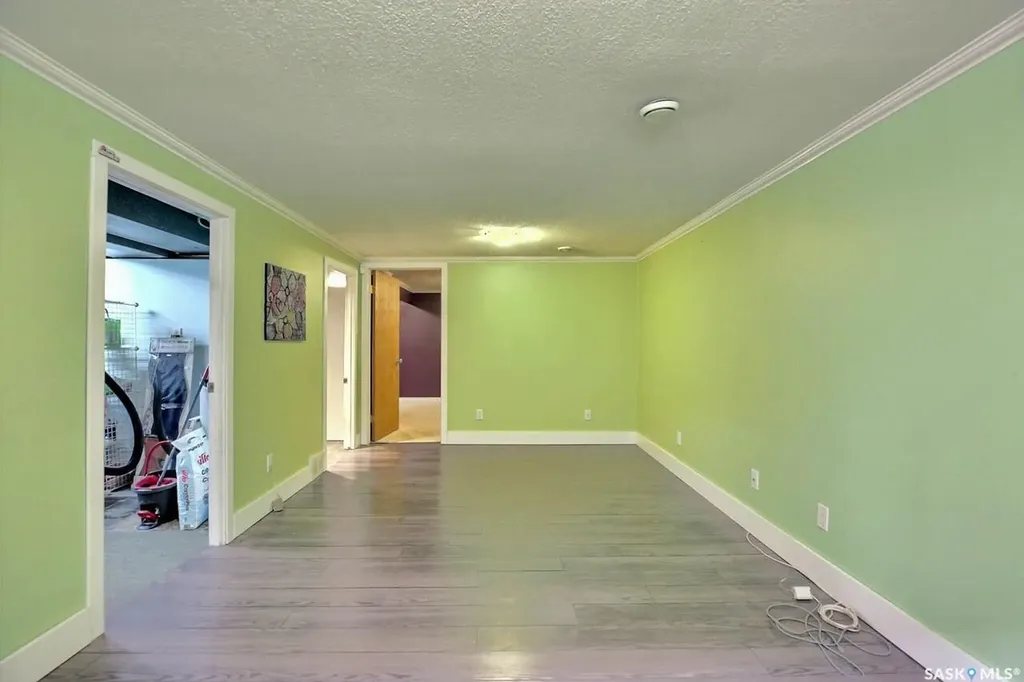 2612 Pasqua Street Regina SK S4S 0M5