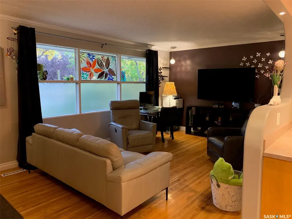 2612 Pasqua Street Regina SK S4S 0M5