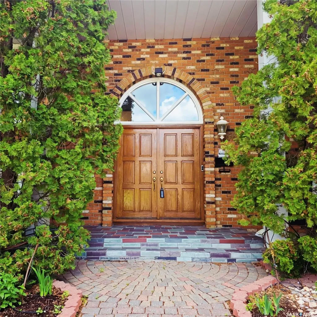 66 Leslie Place Regina SK S4S 6R2
