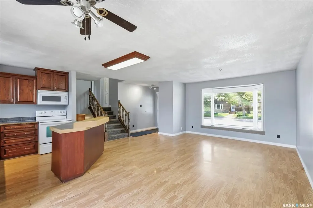 483 Wakabayashi Crescent Saskatoon SK S7K 7M6