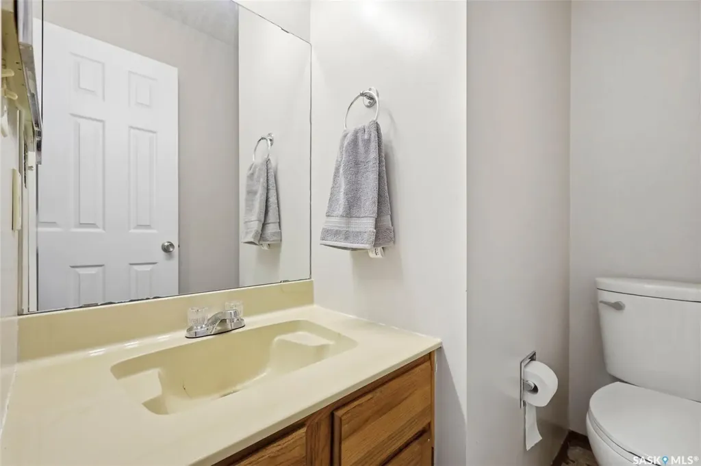 483 Wakabayashi Crescent Saskatoon SK S7K 7M6