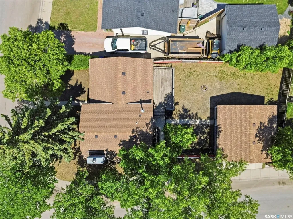 483 Wakabayashi Crescent Saskatoon SK S7K 7M6