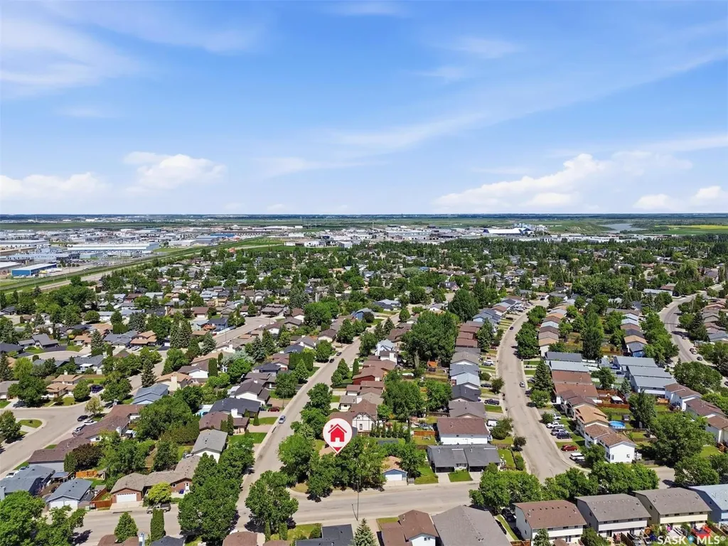 483 Wakabayashi Crescent Saskatoon SK S7K 7M6