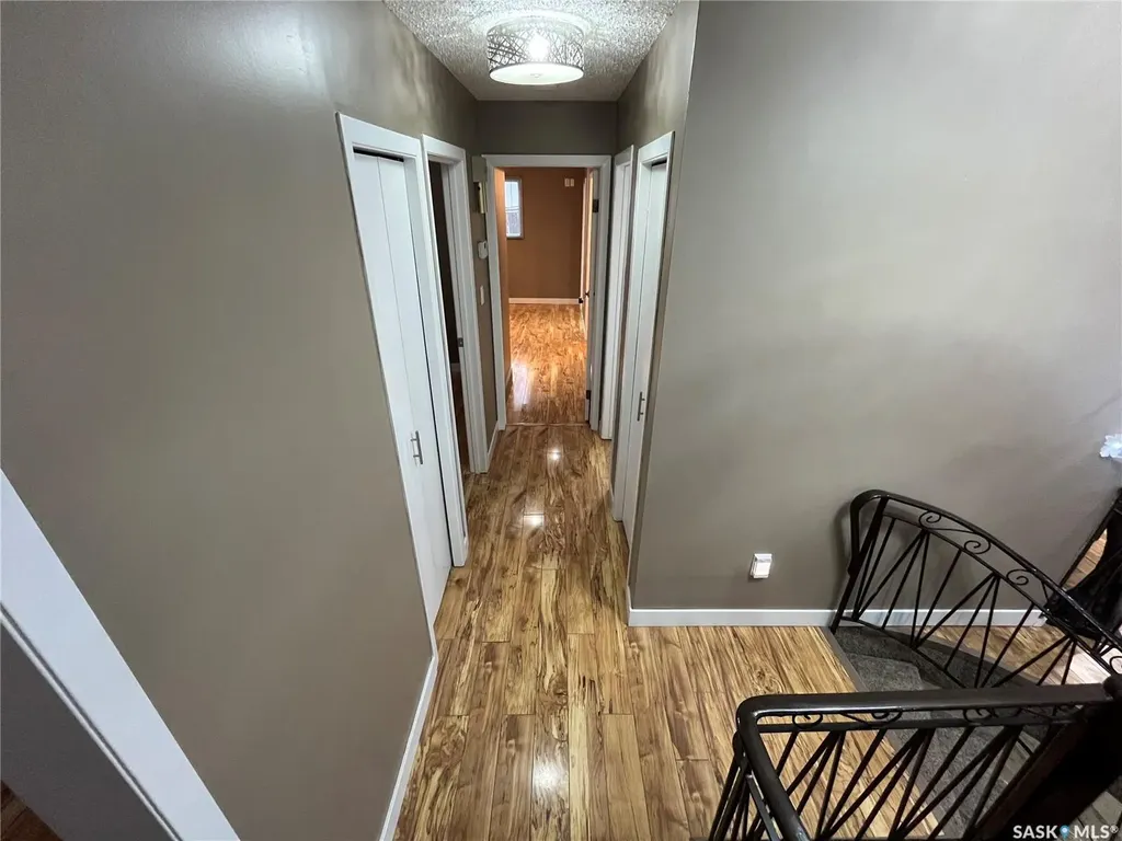374 Rodenbush Drive Regina SK S4R 7L5
